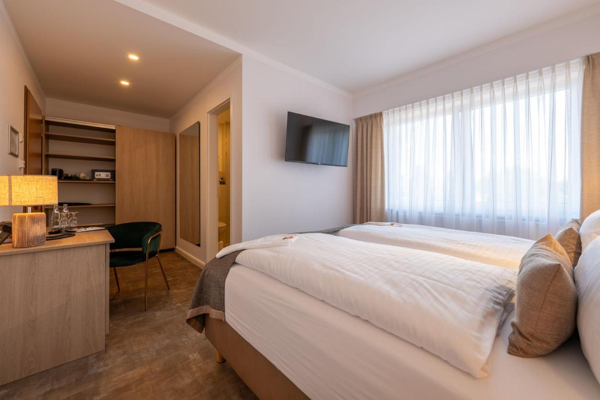Eichengrund Cochstedt Hotel Hecklingen  Ngoại thất bức ảnh